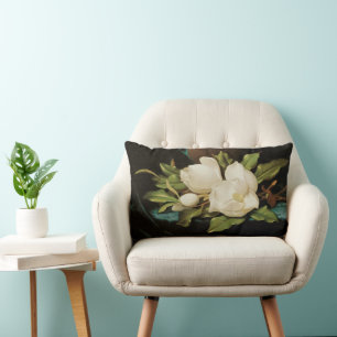 Coussin Rectangle Magnolias géants sur un tissu de velours bleu par
