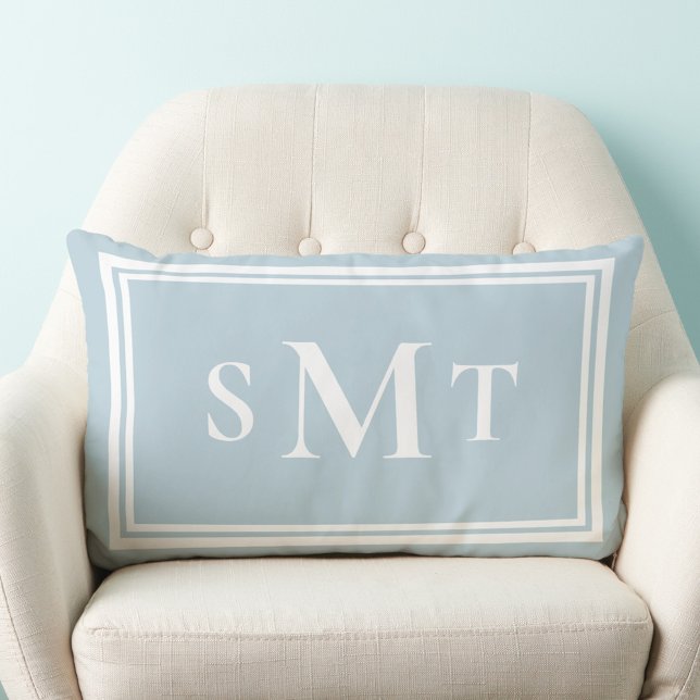 Coussin Rectangle Monogramme bleu clair à trois lettres (Créateur téléchargé)