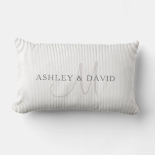 Coussin Rectangle Monogramme de nom de famille élégant & fines rayur