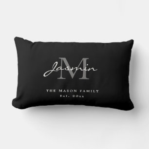 Coussin Rectangle Monogramme de nom de famille noir et blanc minimal