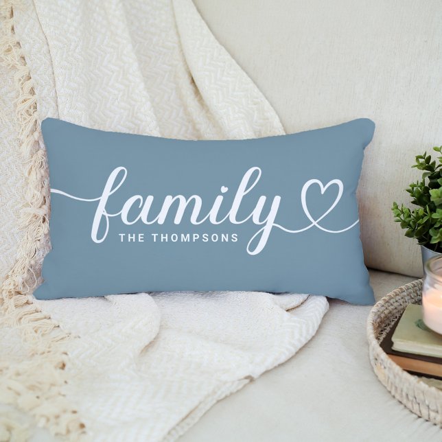 Coussin Rectangle Monogramme de script de cœur de famille bleu pouss (Créateur téléchargé)