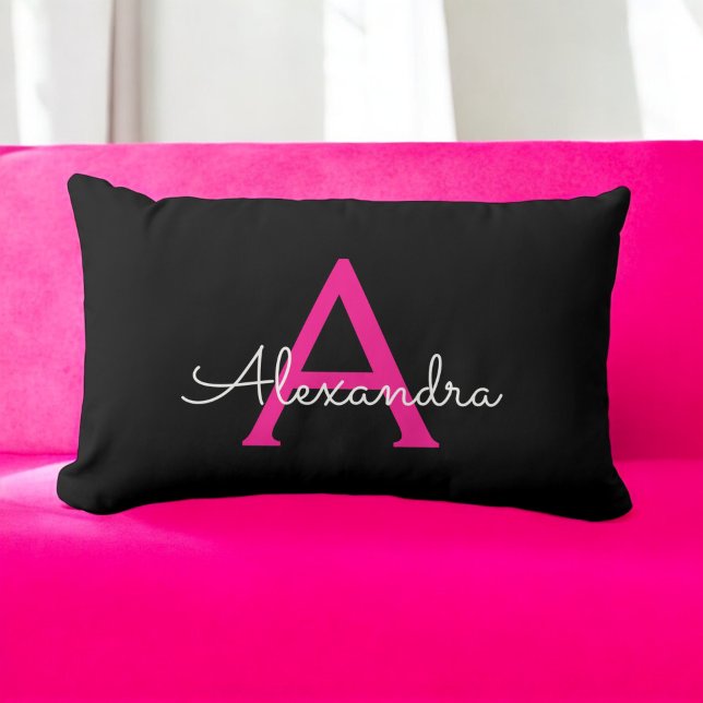 Coussin Rectangle Nom de monogramme de fille de script rose chaud (Créateur téléchargé)