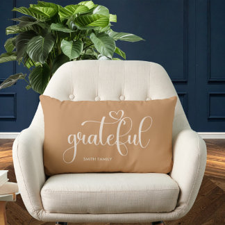 Coussin Rectangle Orange Nom de Famille Personnalisé Grateful