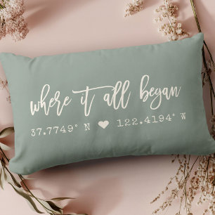 Coussin Rectangle Où tout a commencé Script Dusty Green Coordonnées