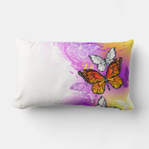 Coussin Rectangle Papillons Monarque sur Arrière - plan pourpre