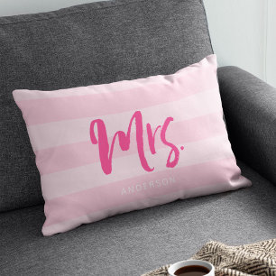 Coussin Rectangle Personnaliser avec le nom Mme Preppy Pink Stripes