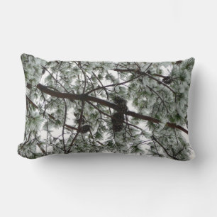 Coussin Rectangle Photo hivernale sous le pin couvert de neige