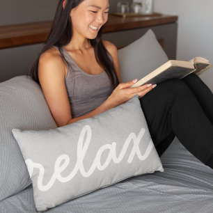 Coussin Rectangle Reposez le gris et le blanc Script