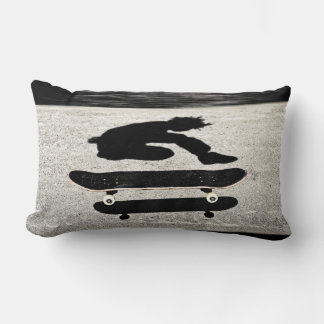 Coussin Rectangle skateboard pris en sandwich