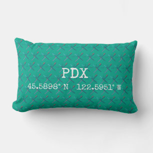Coussin Rectangle Tapis de l'aéroport PDX Portland   Coordonnées