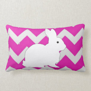 Coussin Rectangle Zigzag Chevron de roses indien avec le lapin blanc
