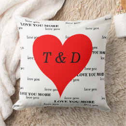 Coussin Red Hearts Vous Aimez Plus Monogramme