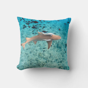 Coussin Requin avec bébés requins