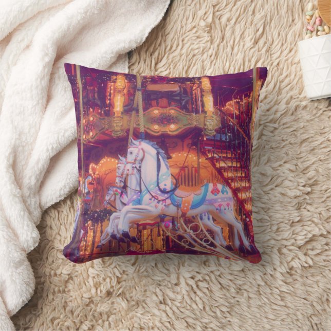 Coussin rêve d'enfance - vieux cheval carrousel (Couverture)