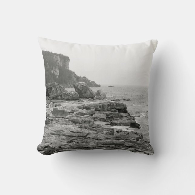 Coussin Rocky Shore (Recto)