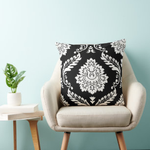 Coussin Rococo Damassé Grand Motif Blanc sur Noir