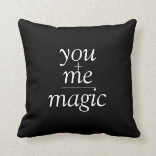 Coussin Romantique You + Me Égal Citation Magique