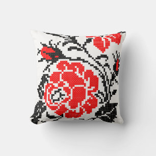 Coussin Rose rouge&noir motif russe au point de croix