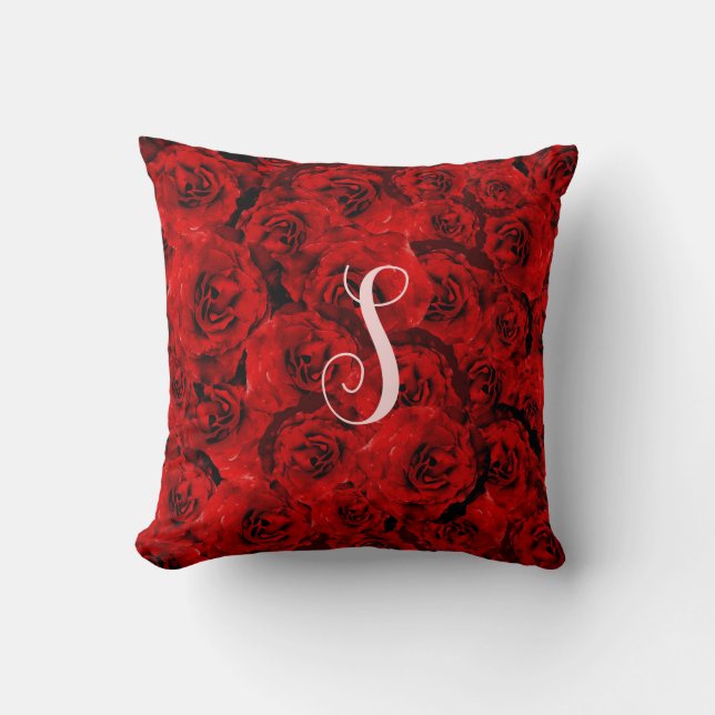 Coussin Roses rouges Élégant Monogramme personnalisé (Recto)