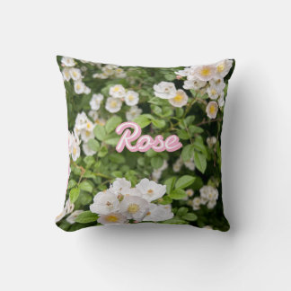 Coussin Roses sauvages roses et blancs sur Green Custom Na
