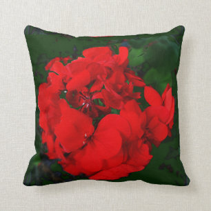 Coussin rouge de vert de géraniums par Sharles