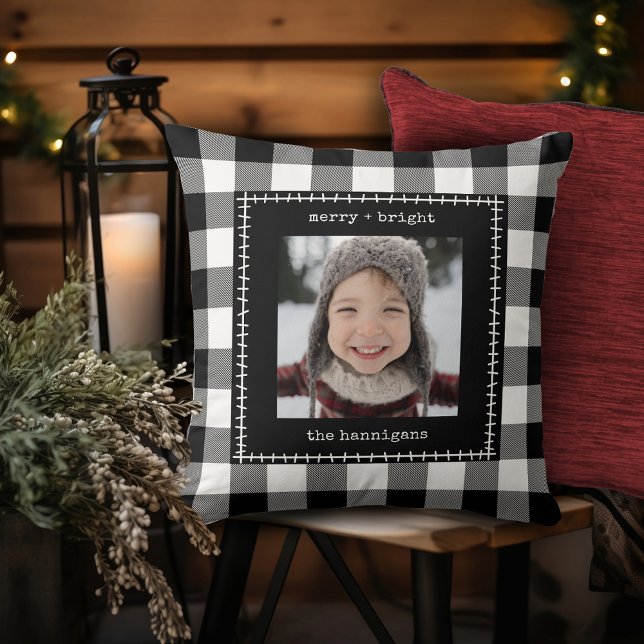 Coussin Russe Agritourisme Buffalo Plaid Family Photo (Créateur téléchargé)