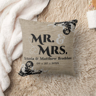 Coussin Rustic Burlap Regardez M. et Mme la Mariage