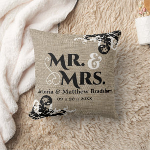 Coussin Rustic Burlap Regardez M. et Mme la Mariage