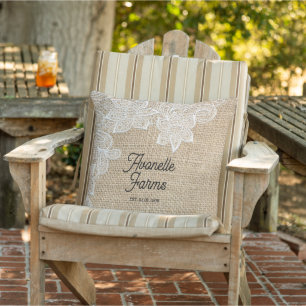 Coussin Rustique Chic Burlap & Lace Personnalisé