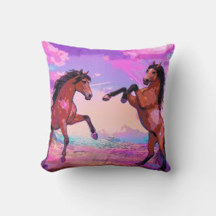 Coussin Salutation Enjouée - Deux Étalons Se Saluant Mutue