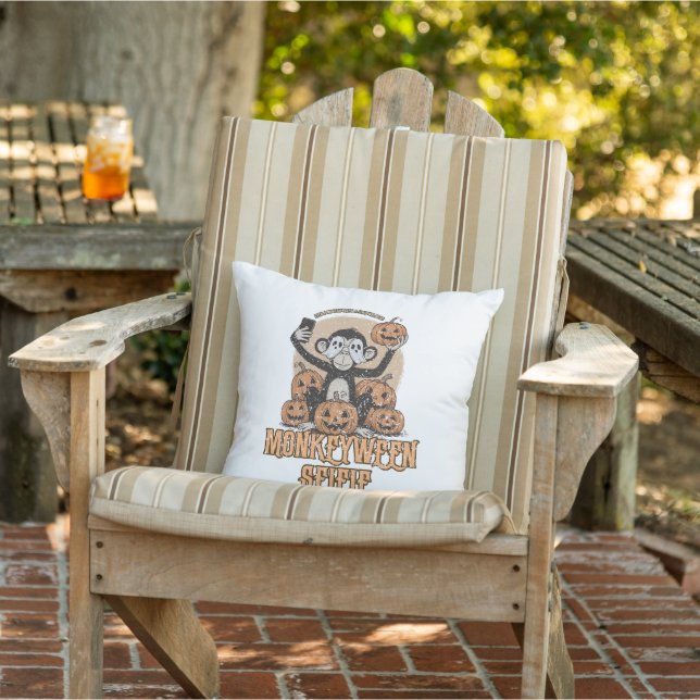 Coussin Selfie de Monkeyween - Halloween Vintage (Chaise)