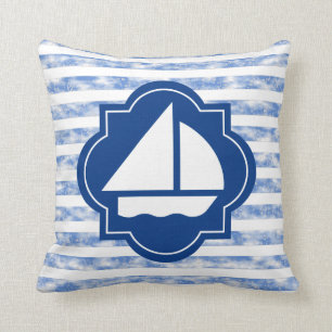 Coussin Silhouette de bateau à voile avec les rayures