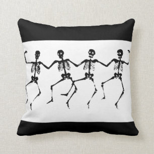 Coussin Skeletons dansants (noir blanc)