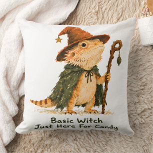 Coussin Sorcière de base ici pour les bonbons Dragon barbu
