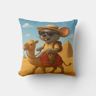 Coussin Souris Touristique mignonne sur un chameau Pyram