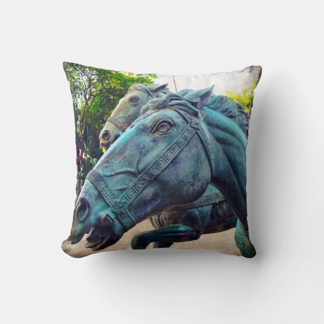 Coussin Statue du Cheval Turquoise Photo Antique Asiatique (Recto)
