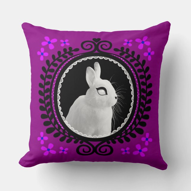 Coussin Strange White Bunny: Magenta, Black & Blue (Recto)