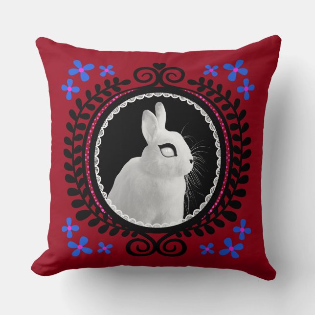 Coussin Strange White Bunny: Red, Blue, Pink & Black  (Recto)
