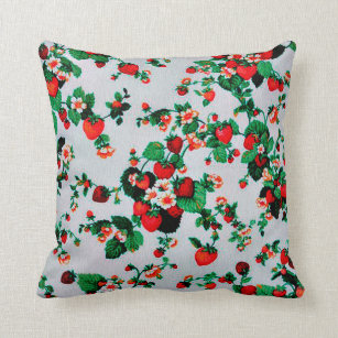 COUSSIN STRAWBERRY FIELDS SE REPOSENT