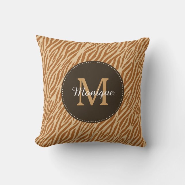 Coussin Stylé Tawny Brown Zebra Imprimer Monogramme et nom (Recto)