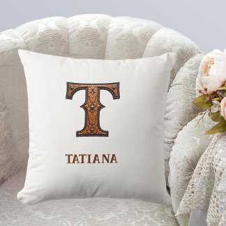 Coussin T en monogramme cuir western ouvragé