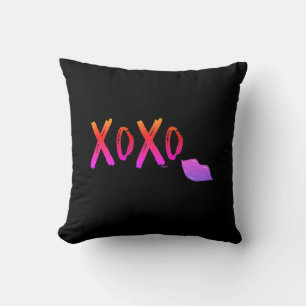 Coussin T-shirt Cool XoXo-Hugs-Kisses-with-Red-Lips