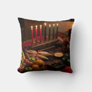 Coussin Table de Kwanzaa avec Kinara