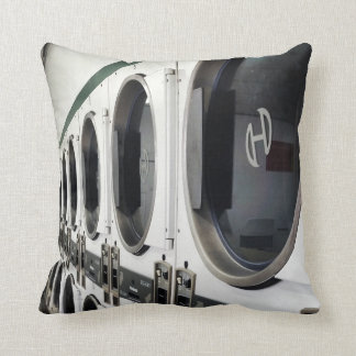 Coussin Tapis noir et blanc de blanchisserie de Reto que