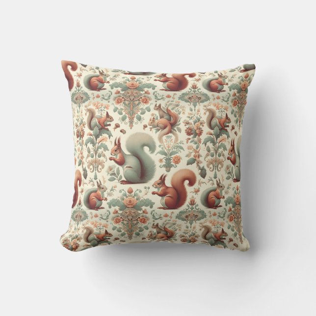 Coussin Tapisserie d'écureuil de la forêt victorienne (Recto)