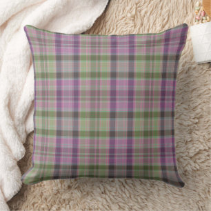 Coussin Tartan classique vert et lilas.