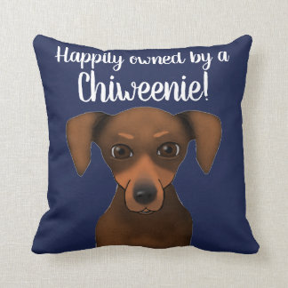 Coussin Teckel heureusement possédé mignon de chiwawa de