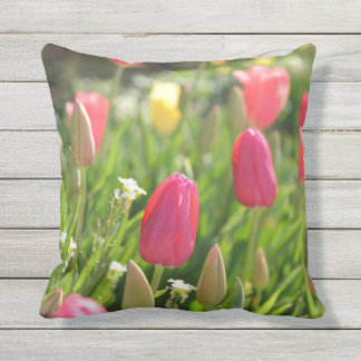 Coussin throwpillow rose de tulipe
