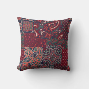 Coussin tissu en soie cashmere paisley patchwork abstrait 