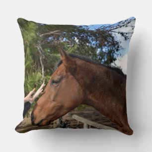 Coussin "Touche du genre : se lier avec un Cheval Brown do